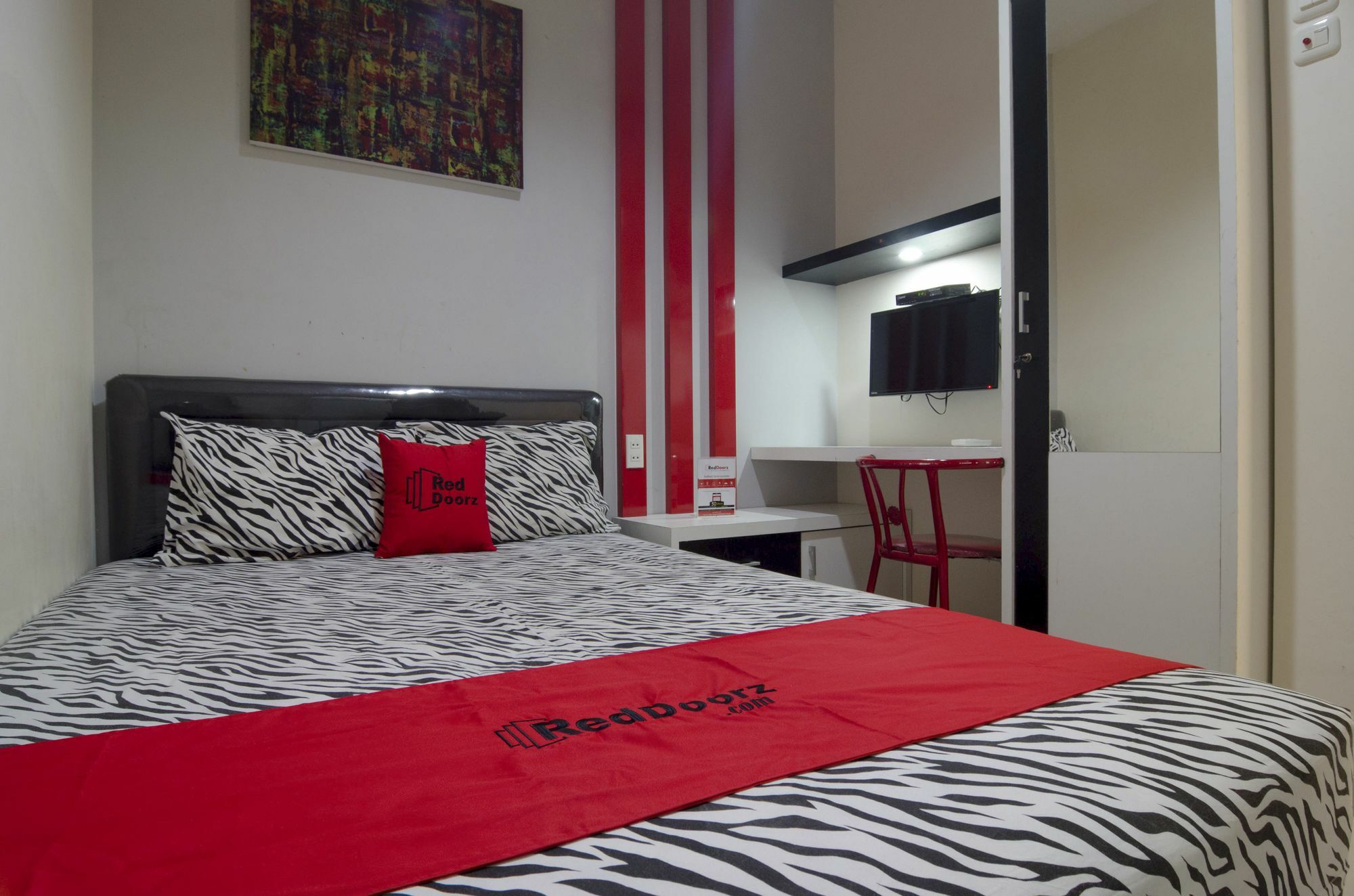 Reddoorz Near Lawang Sewu Hotel Семаранг Екстериор снимка